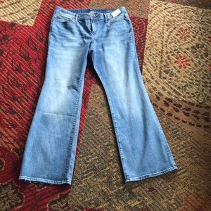NWT Gap mid-rise flare stretch jeans Size 16